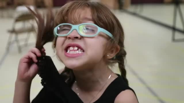 La pequeña Miranda Bernier ahora canta