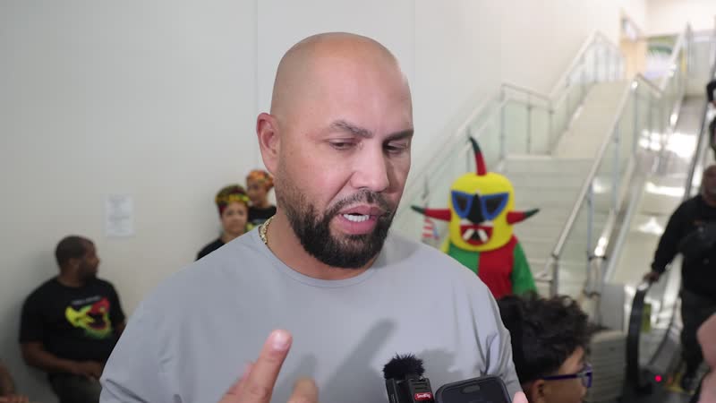 "Me siento orgulloso, bendecido, agradecido": Así se expresó Carlos Beltrán al regresar a Puerto Rico