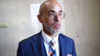 Libre bajo fianza y sin grillete: acepta culpabilidad hombre de 91 acusado de violencia doméstica