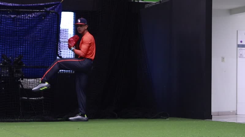 Desde Camuy, Joniel Miranda lanza hacia un sueño de Grandes Ligas